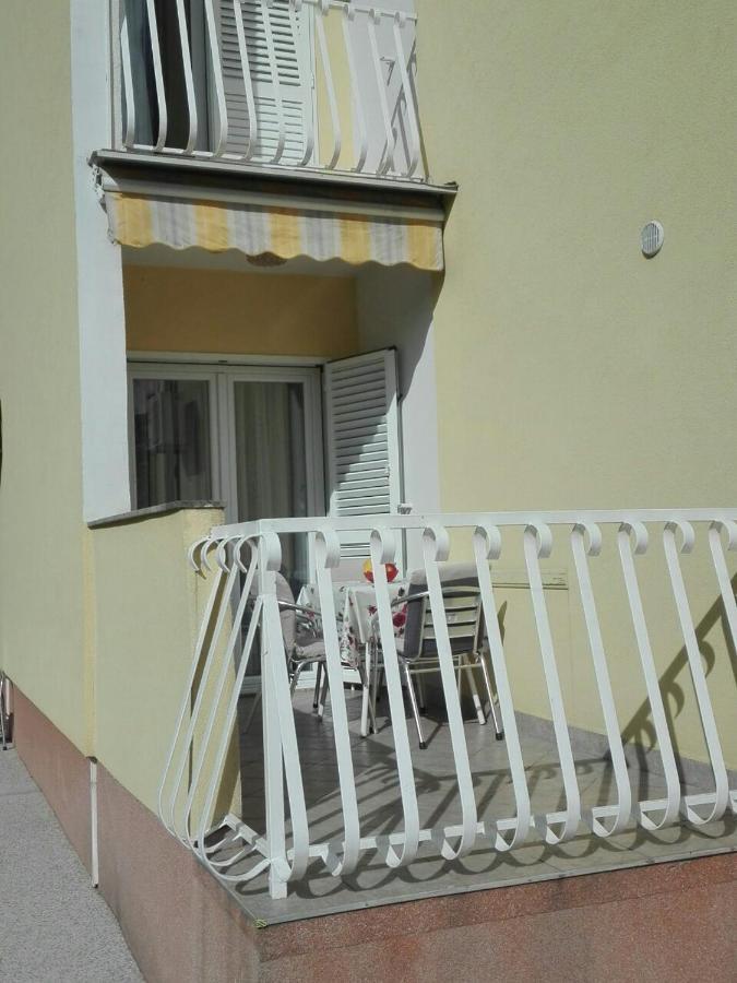 Apartments Gojka Miocevic Biograd Na Moru Extérieur photo